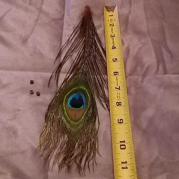 Hair Statement Peacock Feather! - Picture 4 of 6